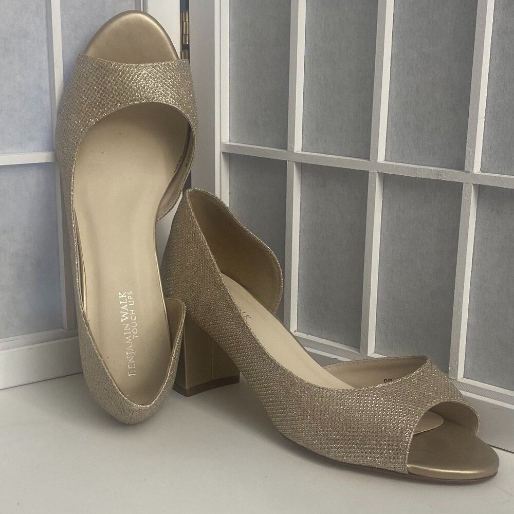 Benjamin Walk Touch UPS Gold Glitter Heels SZ 9W with Block Heel